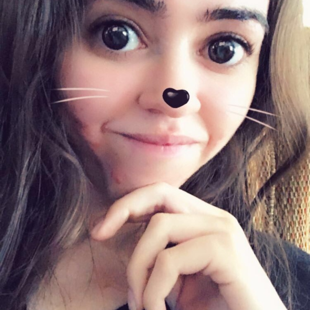 Meet your Posher, Clarissa